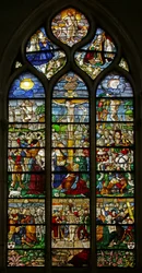 Fenster, das die Kreuzigung und Passionsszenen darstellt, ca. 1550-10